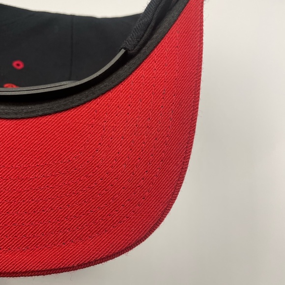 Hall Of Fame Miami Heat Mitchell And Ness Snapback PRE-OWNED LIGHTLY - Picture 4 of 4